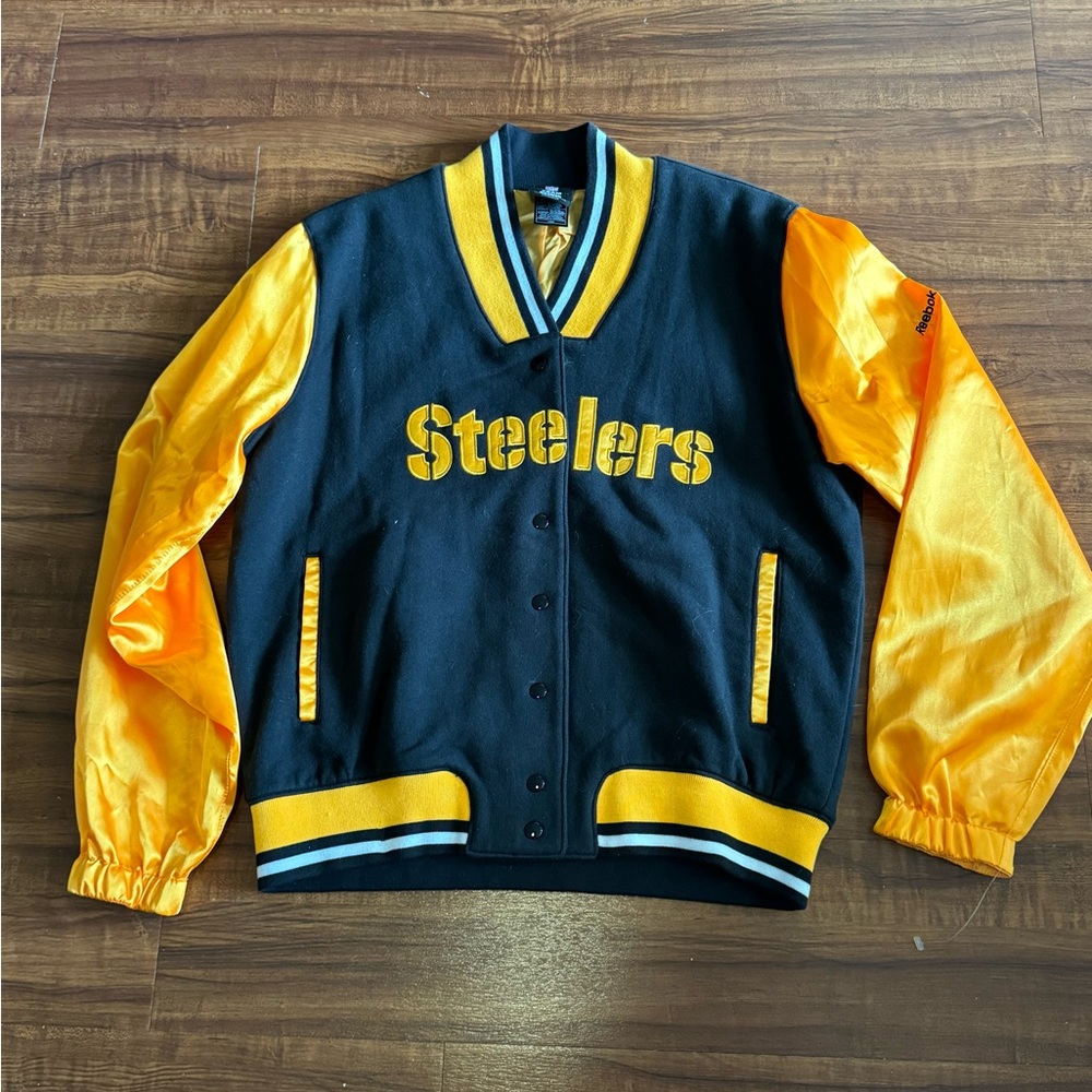 NWOT Reebok Women’s L Pittsburgh Steelers varsity jacket